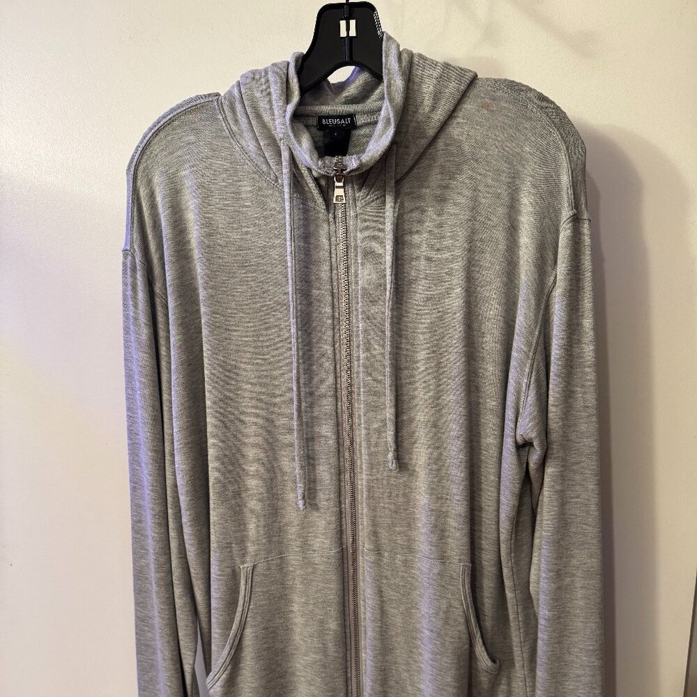 Bluesalt Men's zip hoodie, size 4/XL.